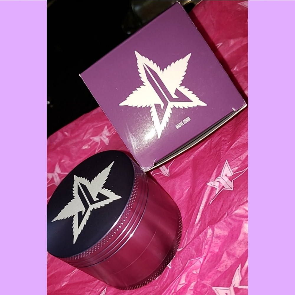 BNIB Jeffree Star Purple Grinder